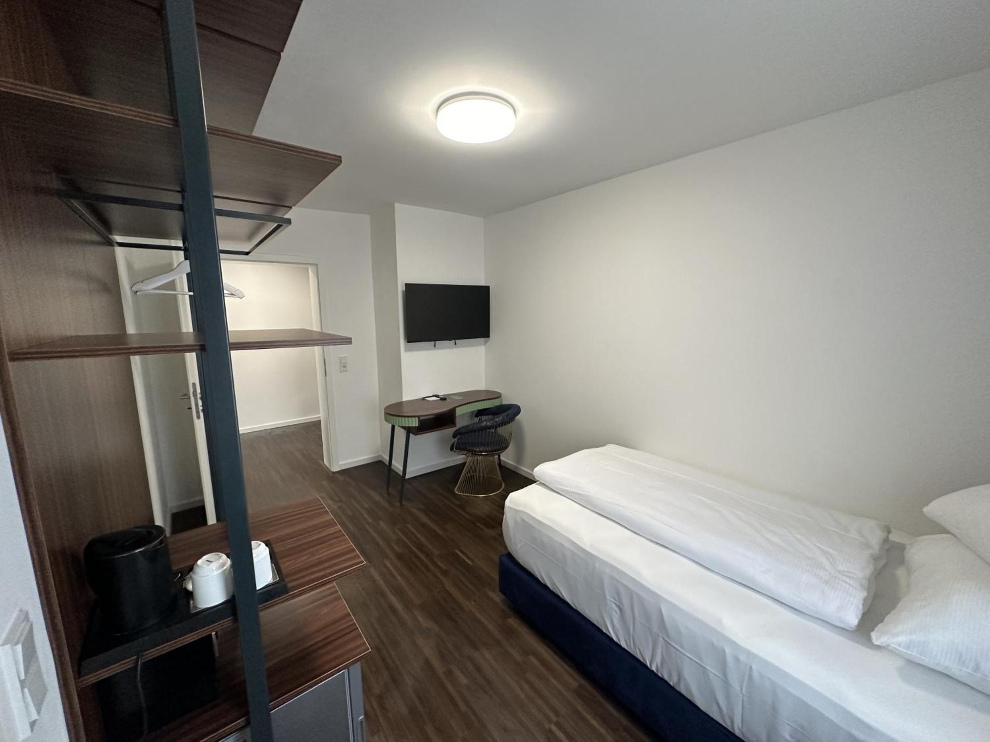 Ap Hotel Mannheim Viernheim Bagian luar foto